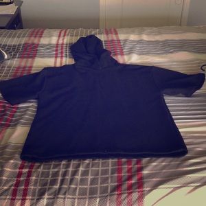 Short sleeve hoodie